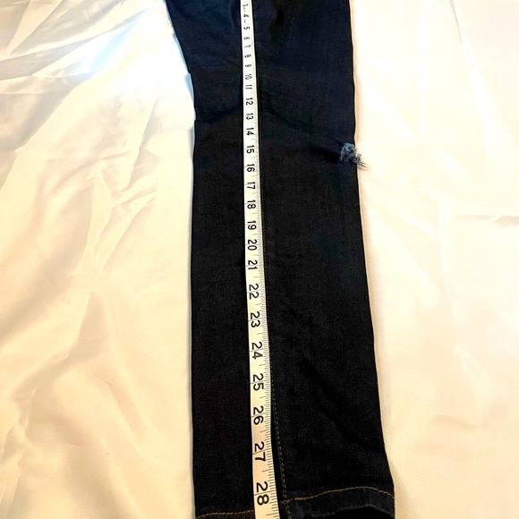 Blue Delta Custom Stretch Denim Womens Skinny Jeans 31.5 W Distressed Knee Dark - Picture 6 of 14